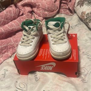 Jordan green and white 2s